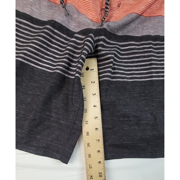 Hurley Board Shorts Mens Size 34 Multi Colored Striped Back Pocket EUC - Picture 7 of 7
